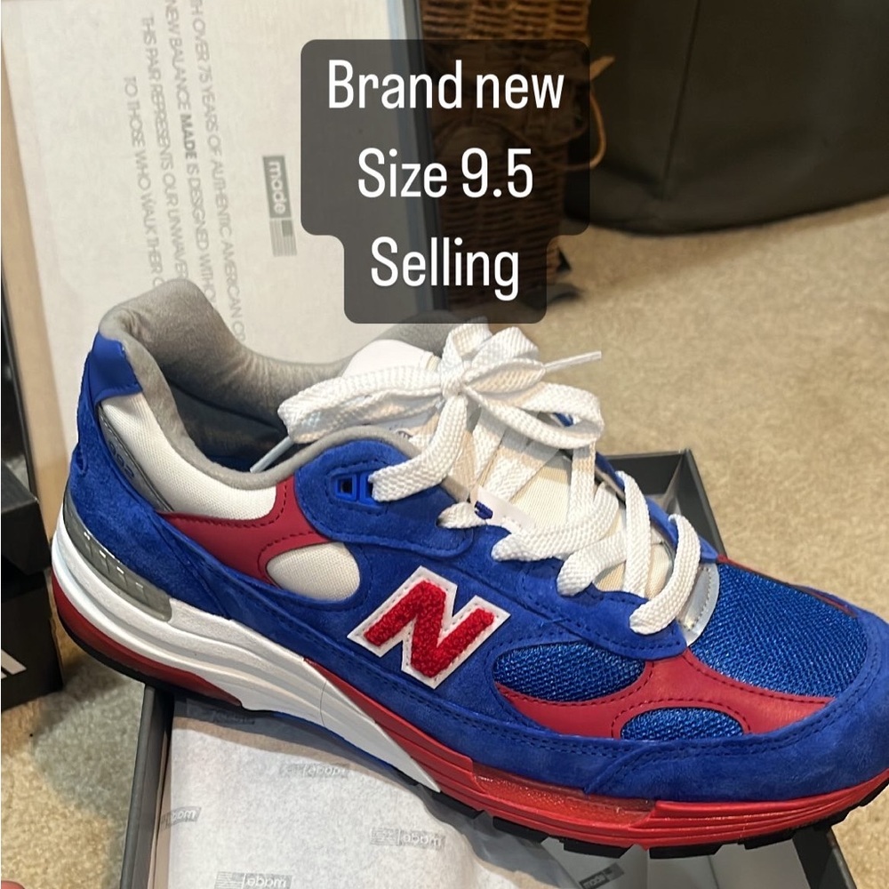 New Balance 992